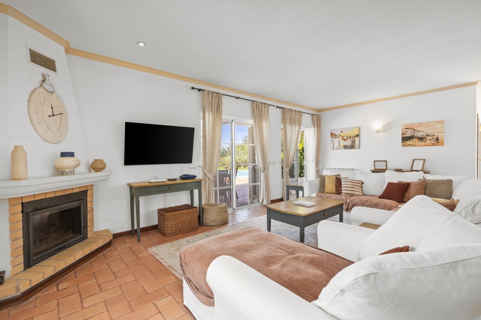 Living room with fireplace